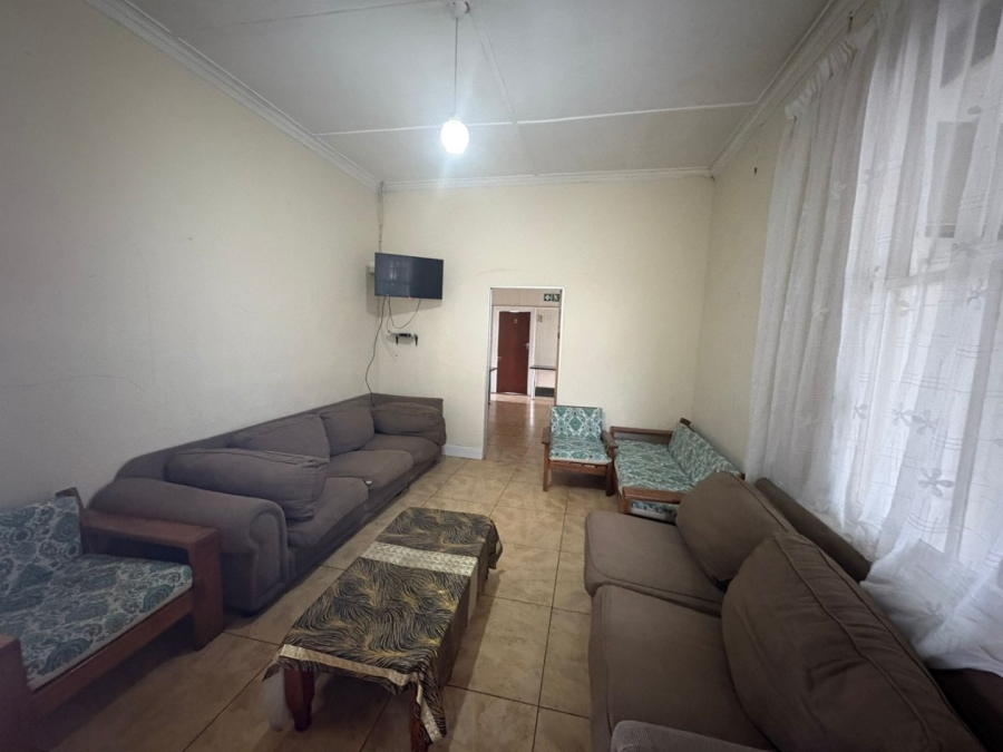 10 Bedroom Property for Sale in Quigney Eastern Cape